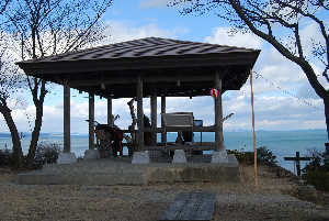 牛窓神社参道わき